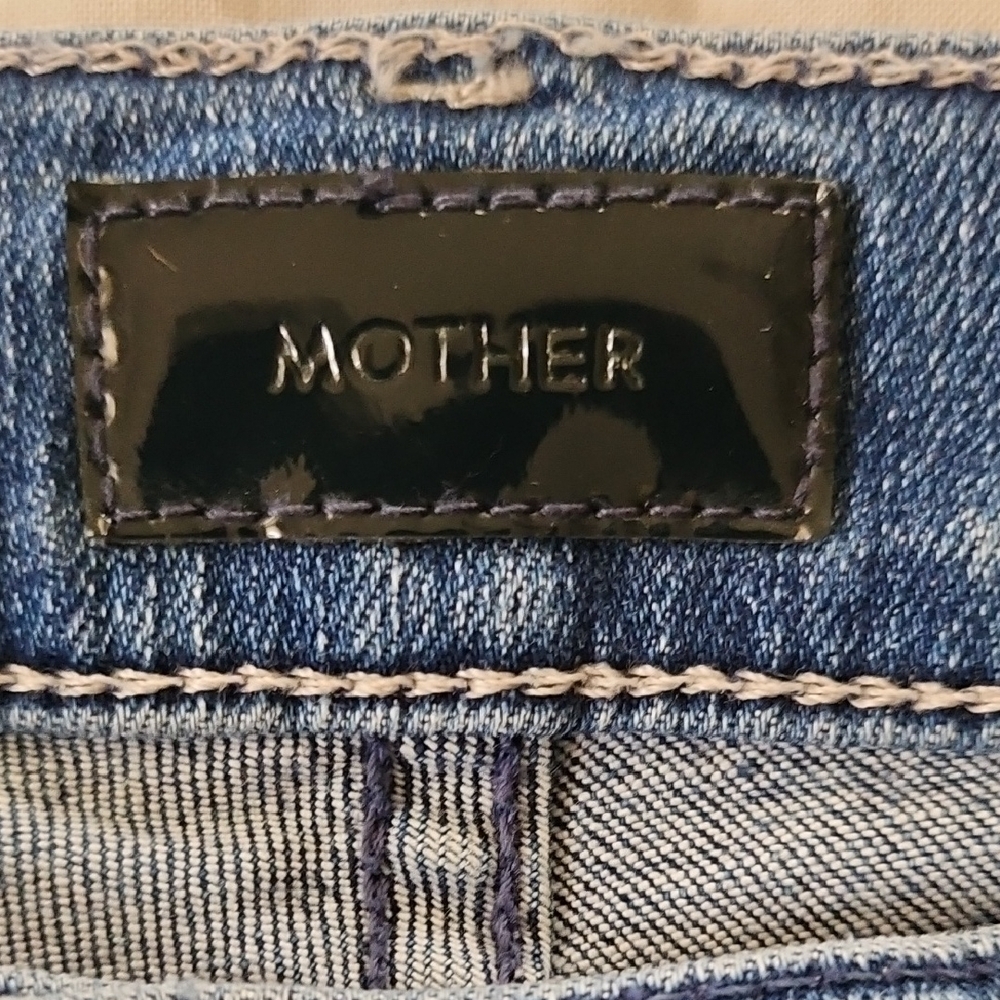 MOTHER Med Rise Dazzler Ankle Fray Jeans (Wash: We The Animals) - Picture 8 of 9